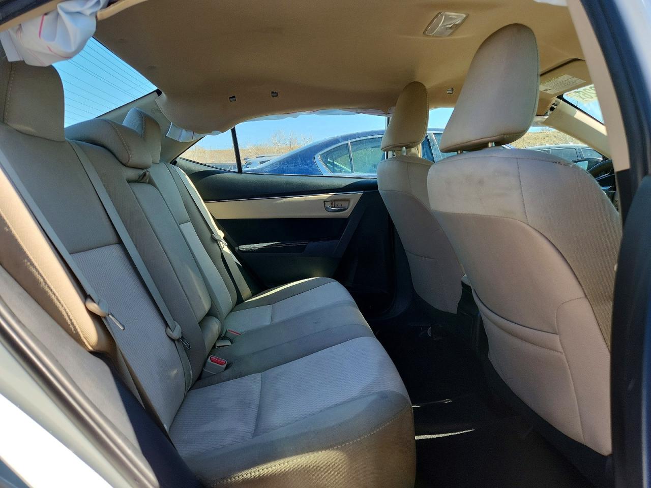 2015 TOYOTA COROLLA LE photo 10