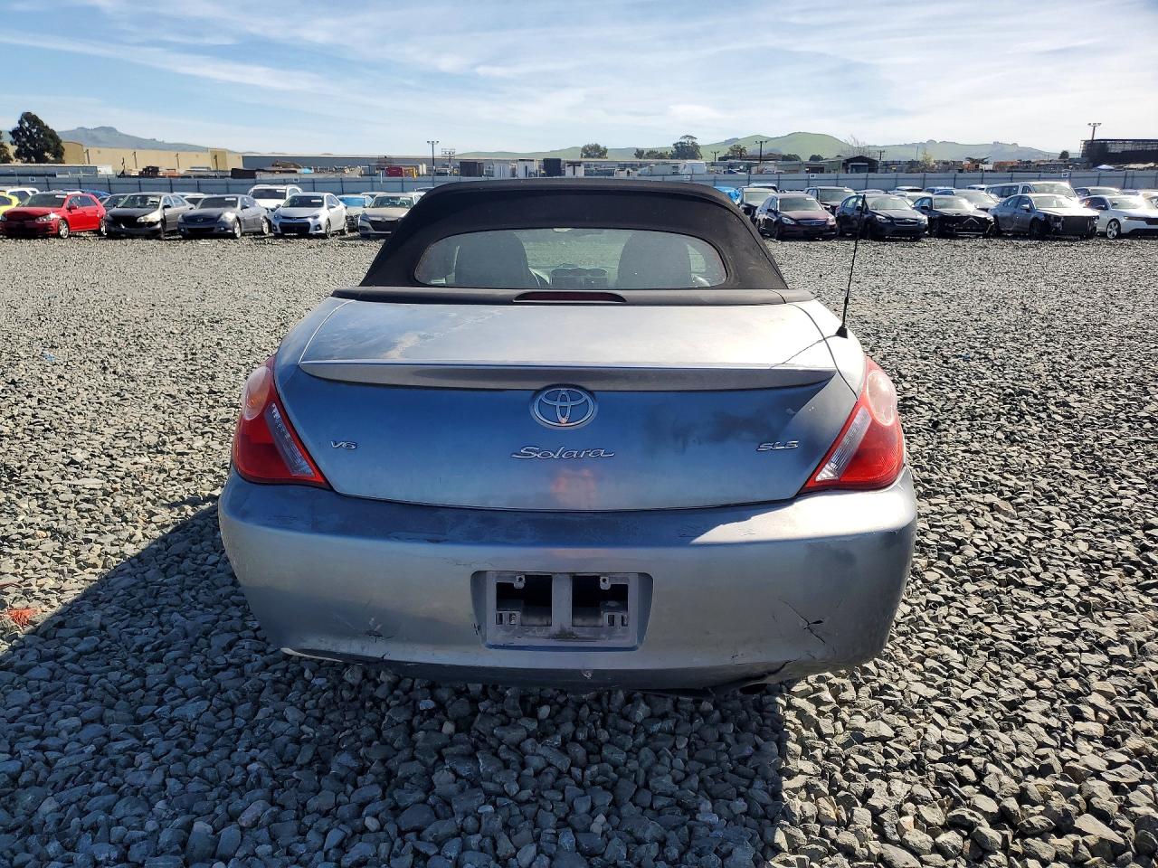 2006 TOYOTA CAMRY photo 11