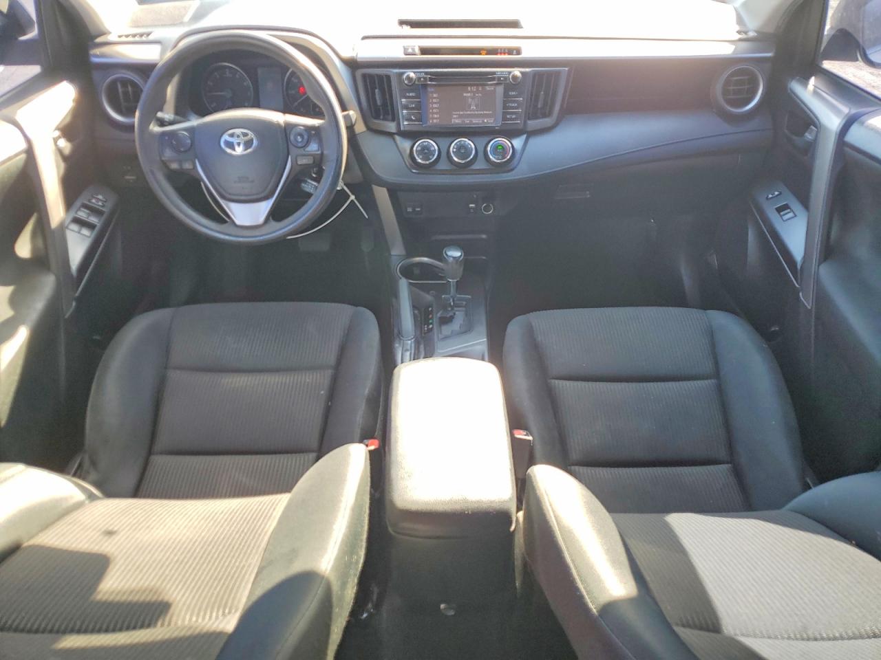2018 TOYOTA RAV4 LE photo 15
