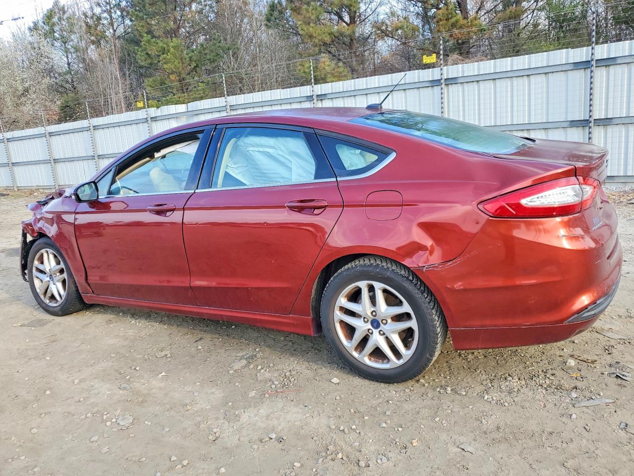 2014 FORD FUSION SE photo 2