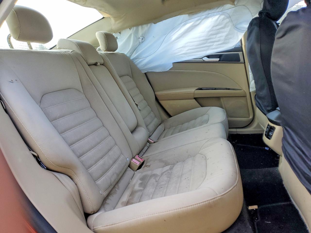 2014 FORD FUSION SE photo 10