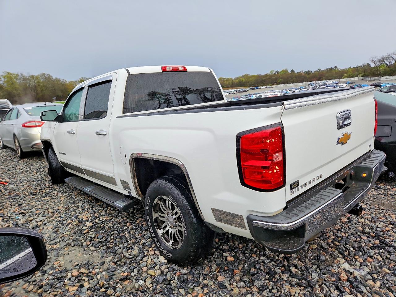2017 CHEVROLET SILVERADO C1500 LT photo 3