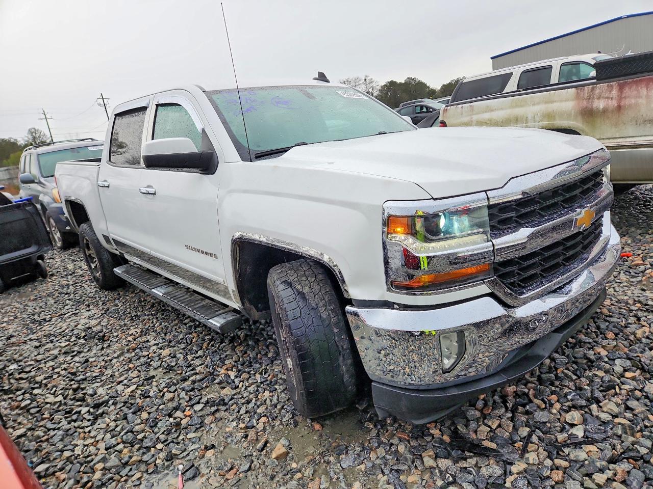 2017 CHEVROLET SILVERADO C1500 LT photo 7