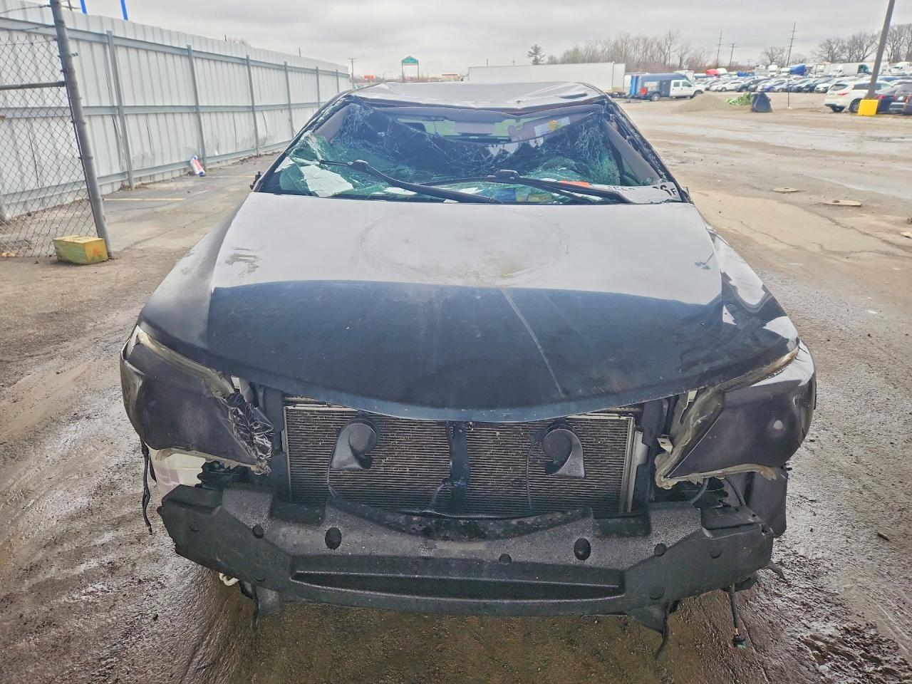 2012 TOYOTA CAMRY SE photo 13