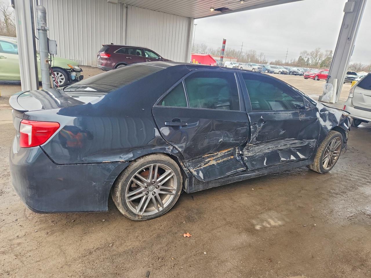 2012 TOYOTA CAMRY SE photo 7