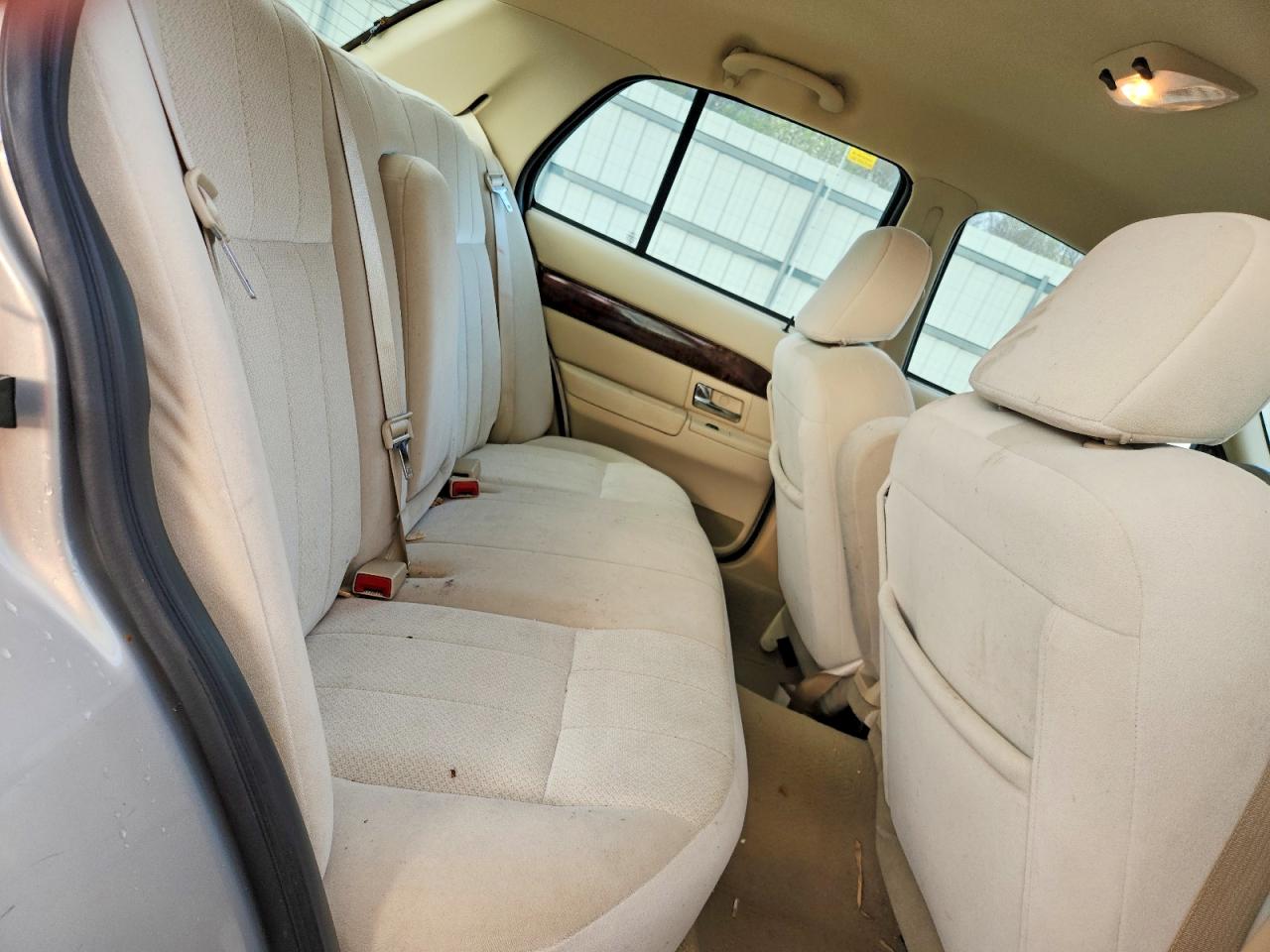 2008 MERCURY GRAND MARQUIS GS photo 10