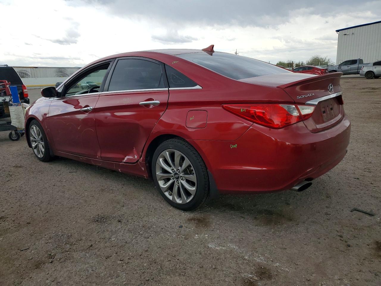 2011 HYUNDAI SONATA SE photo 2