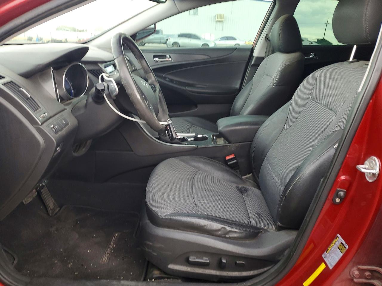 2011 HYUNDAI SONATA SE photo 7