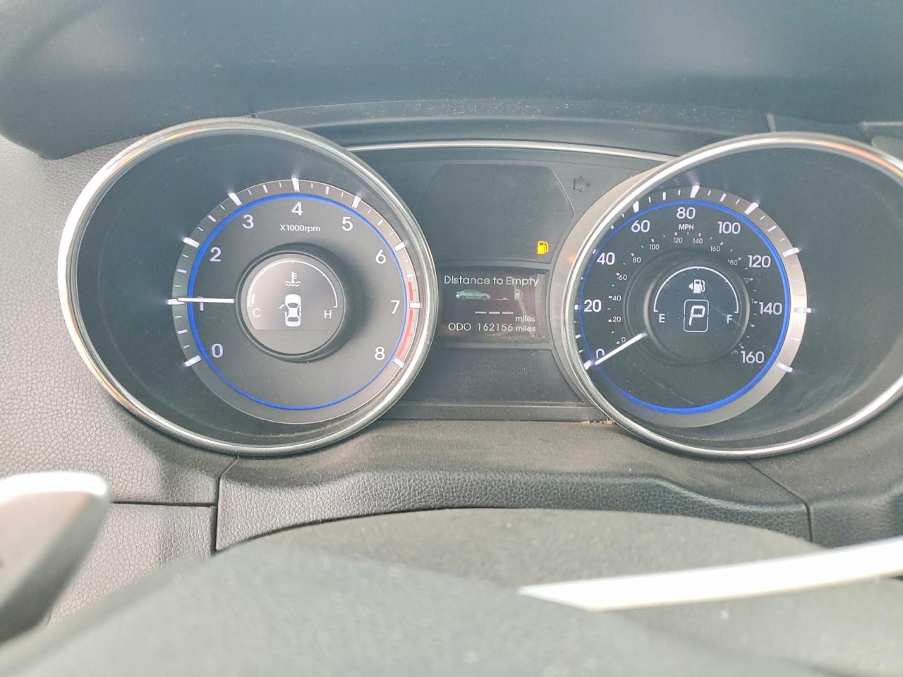 2011 HYUNDAI SONATA SE photo 9