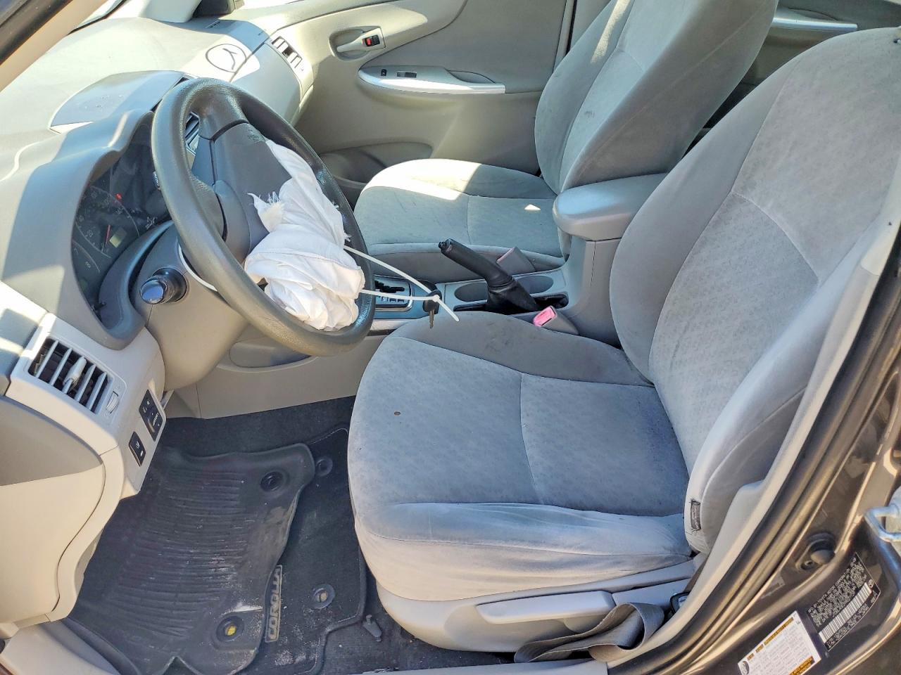 2009 TOYOTA COROLLA LE photo 20