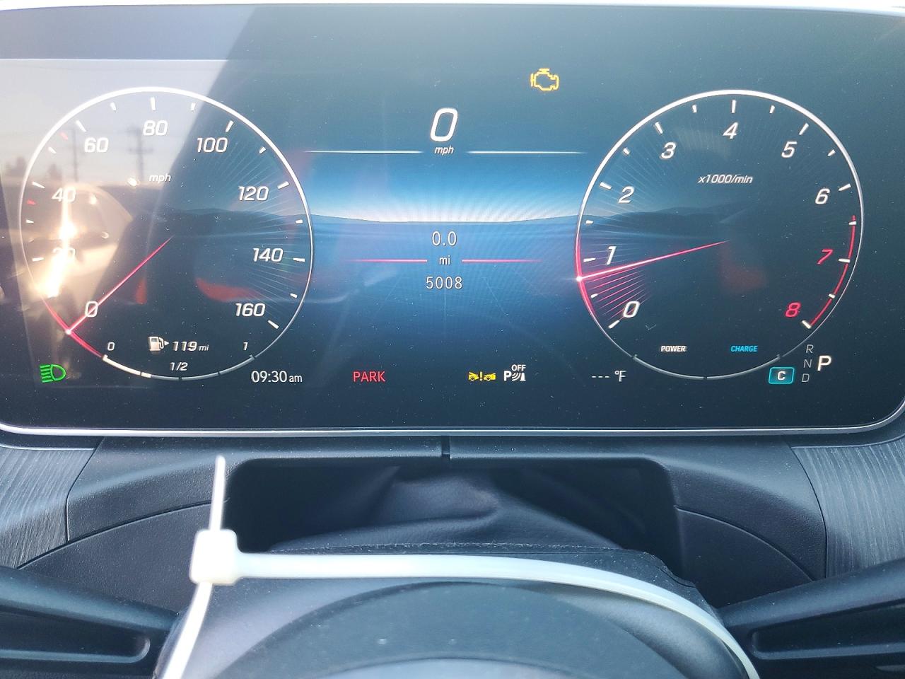 2025 MERCEDES-BENZ C 300 photo 9