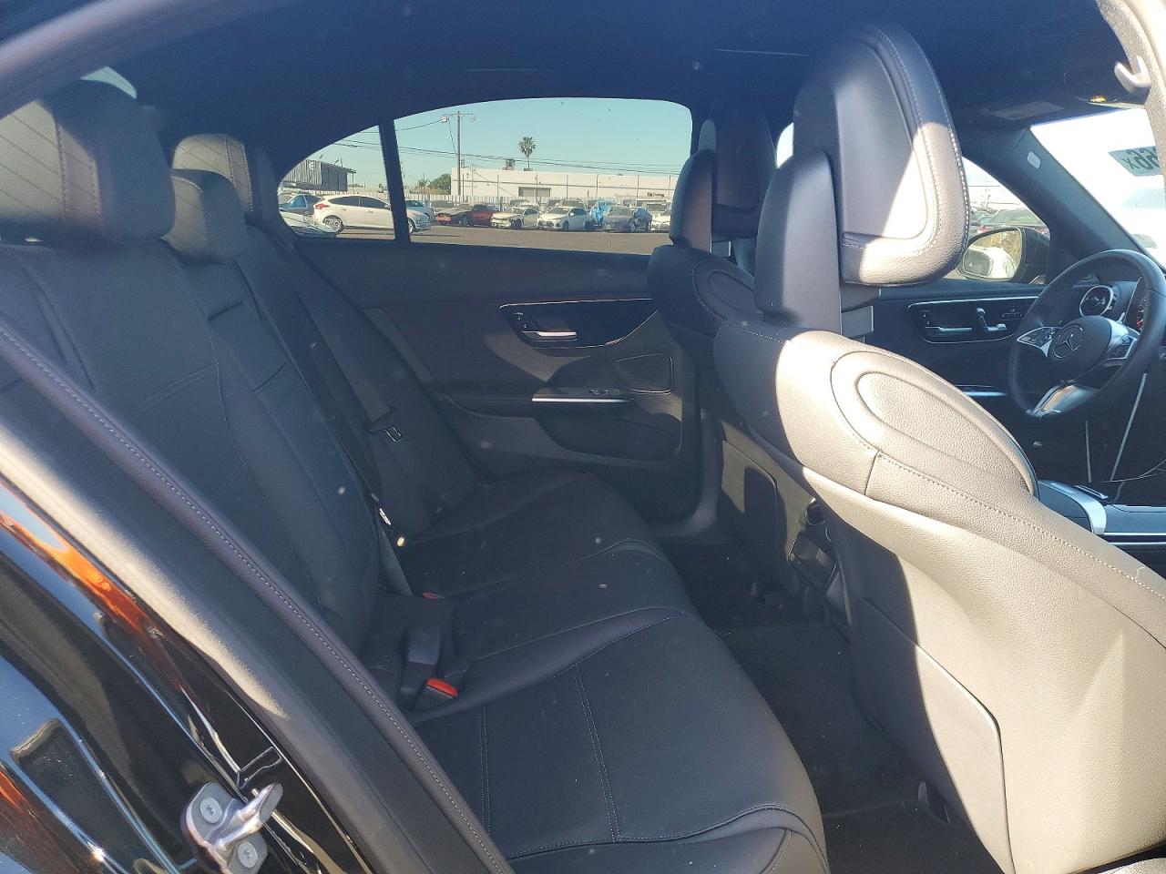 2025 MERCEDES-BENZ C 300 photo 10