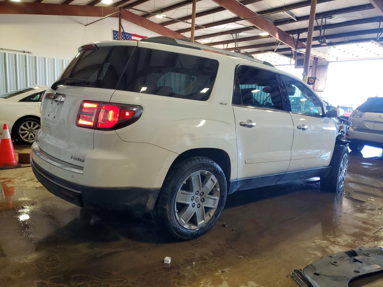 2017 GMC ACADIA LIMITED SLT-2 photo 3