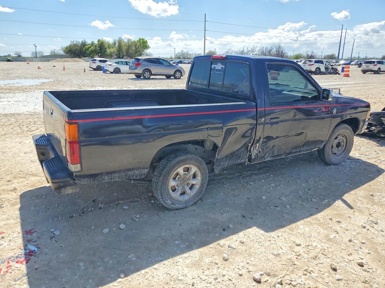 1997 NISSAN TRUCK BASE photo 3