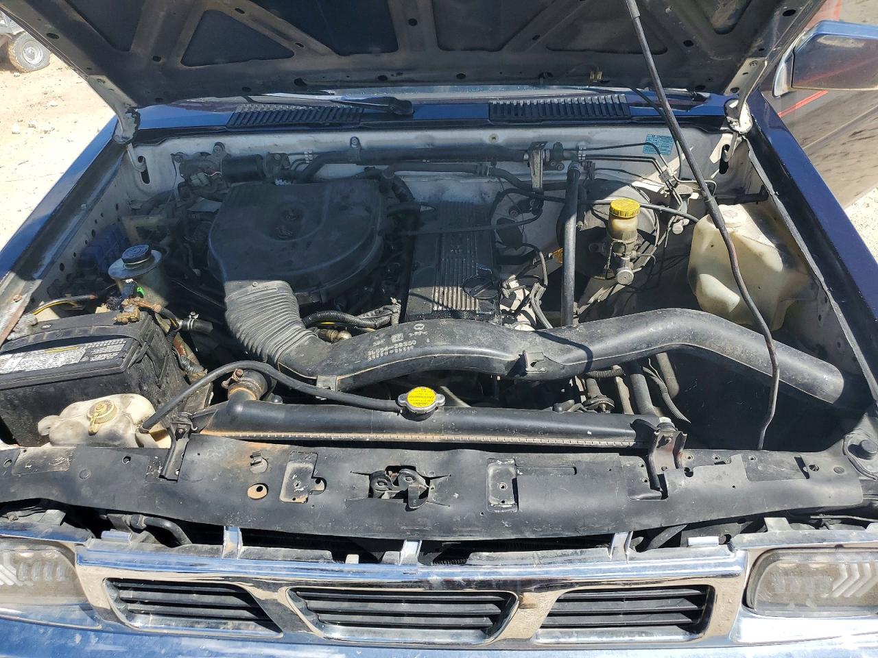 1997 NISSAN TRUCK BASE photo 11