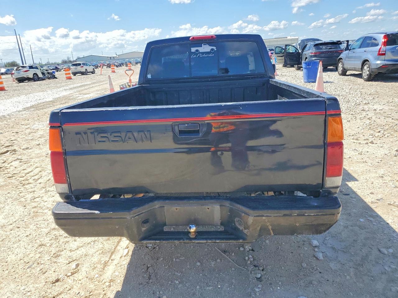 1997 NISSAN TRUCK BASE photo 6