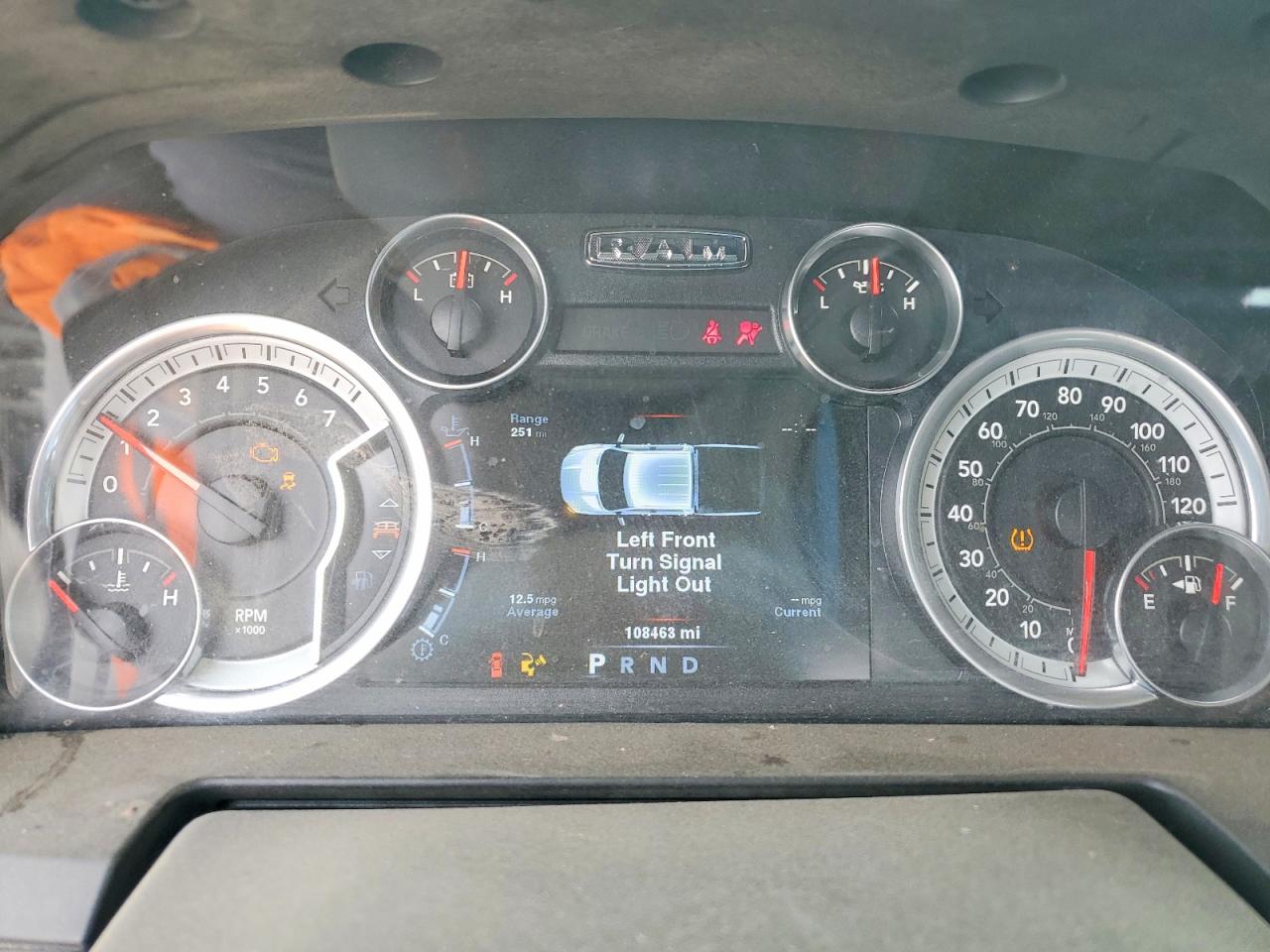 2014 RAM 1500 SPORT photo 9