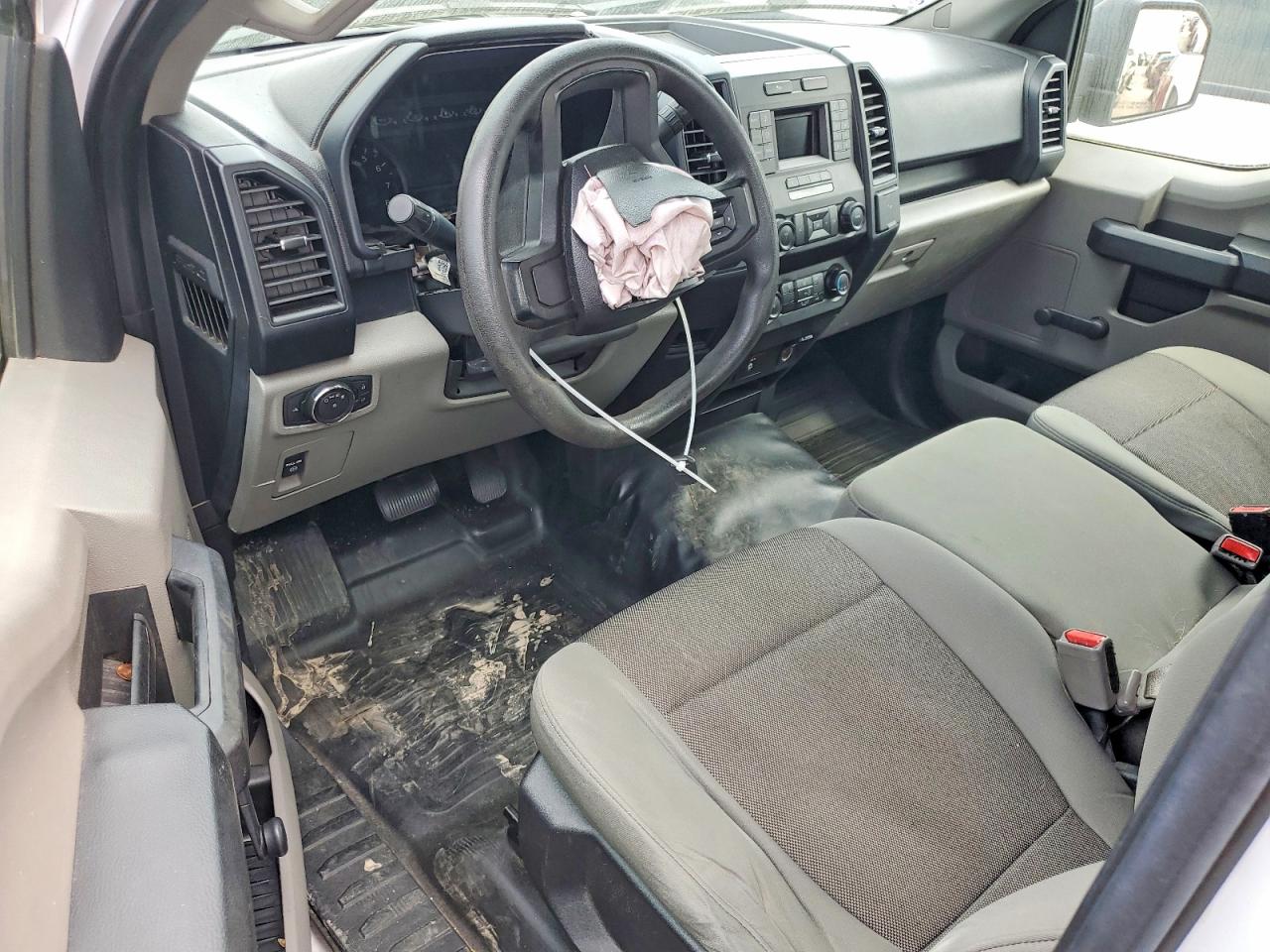 2016 FORD F150 photo 19