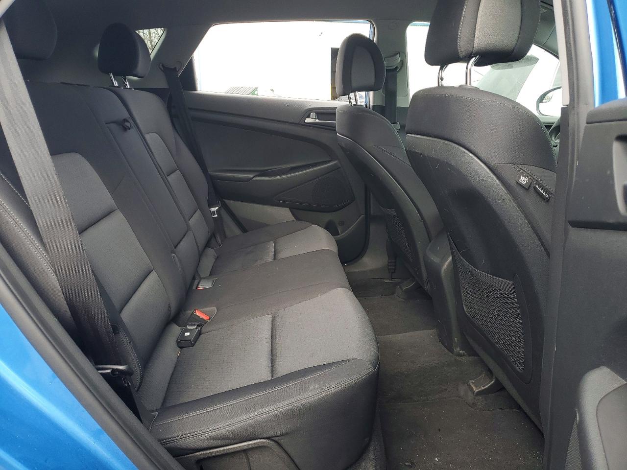2017 HYUNDAI TUCSON SE photo 10
