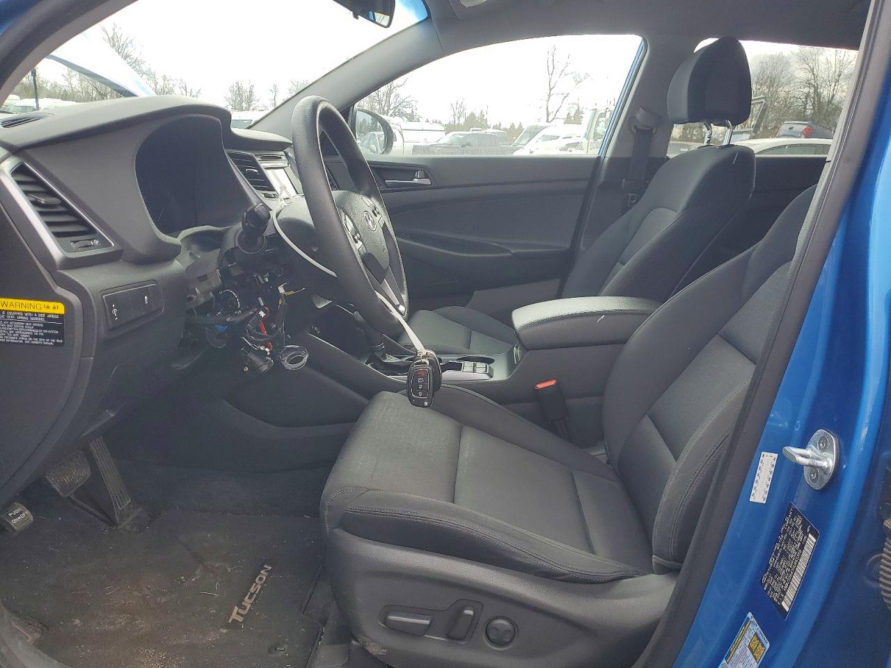 2017 HYUNDAI TUCSON SE photo 7