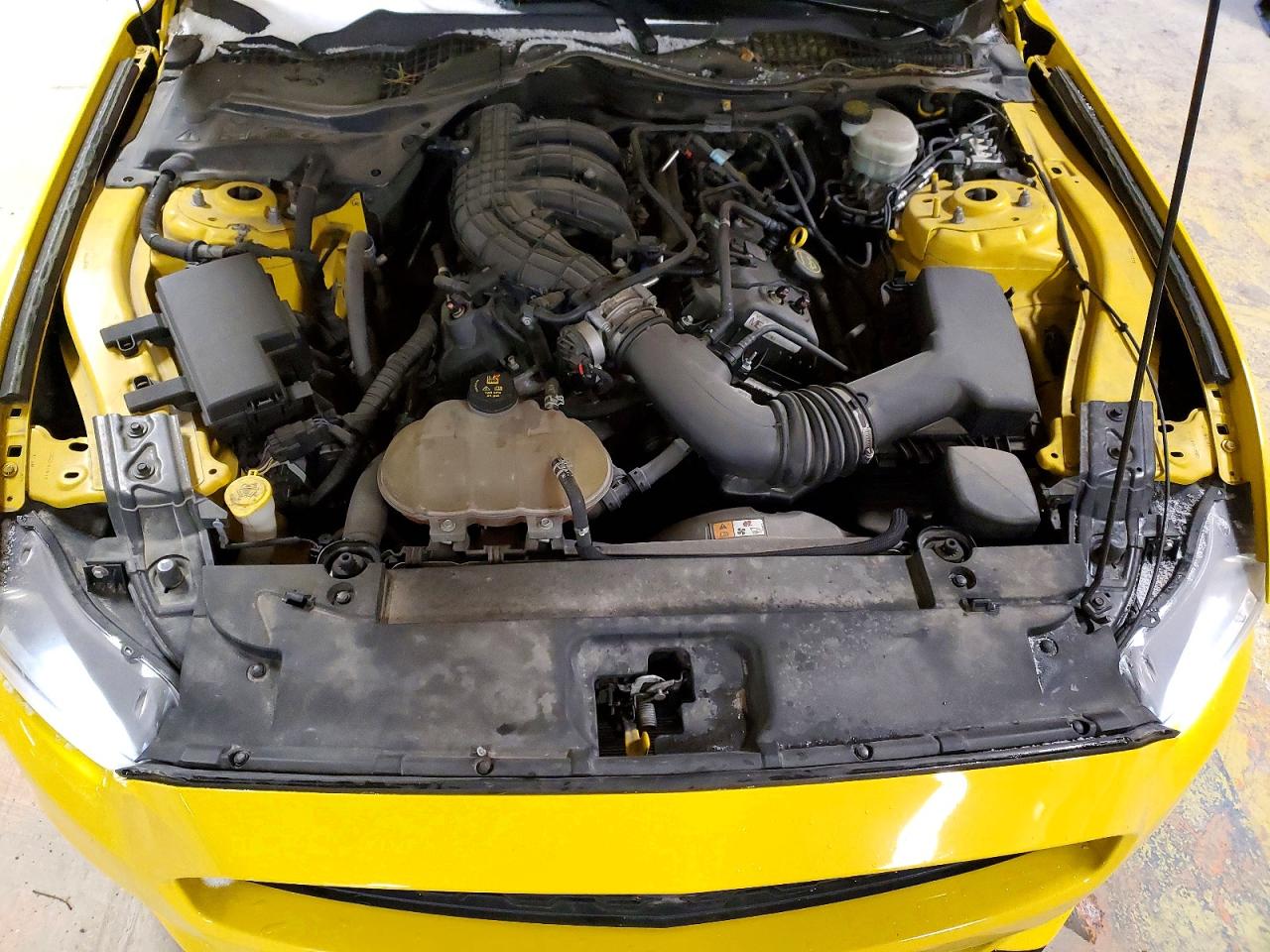 2015 FORD MUSTANG photo 21