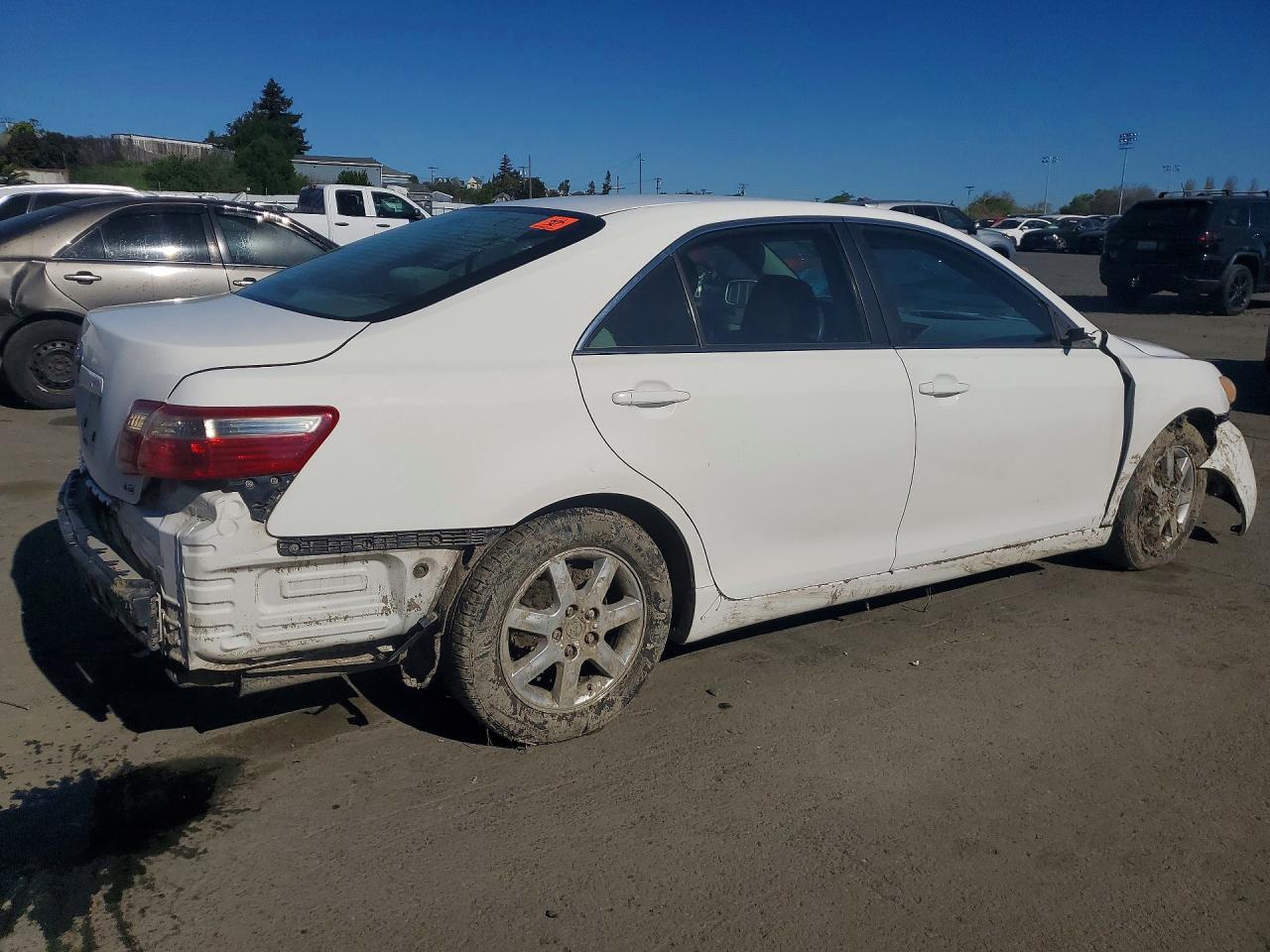 2007 TOYOTA CAMRY LE photo 5