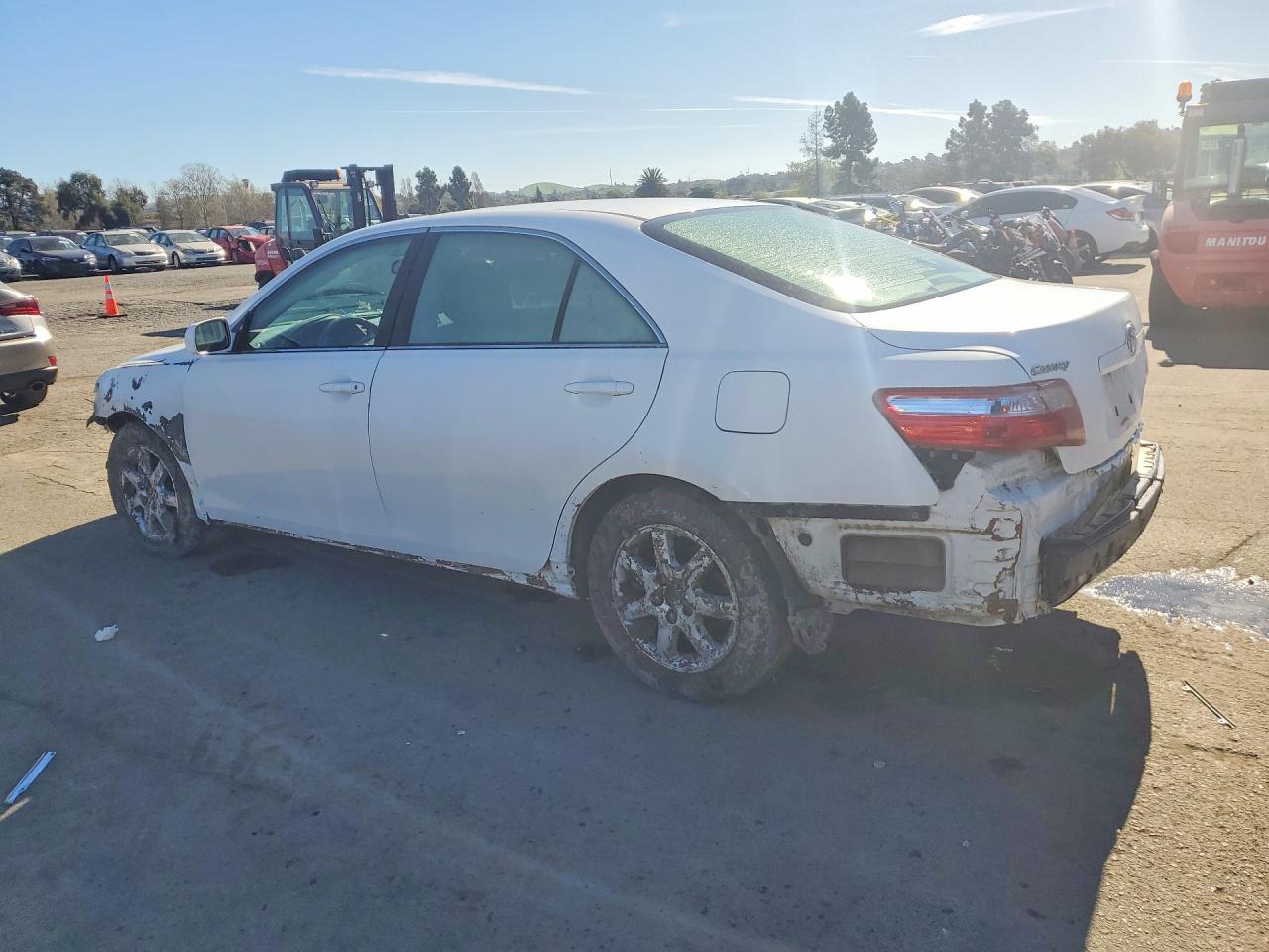 2007 TOYOTA CAMRY LE photo 3