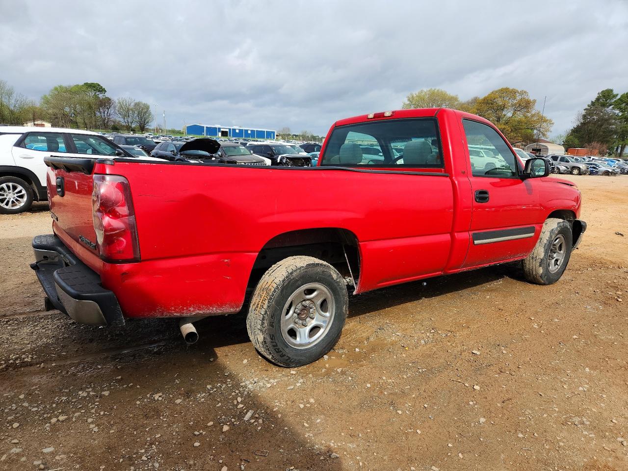 2003 CHEVROLET SILVERADO C1500 photo 3