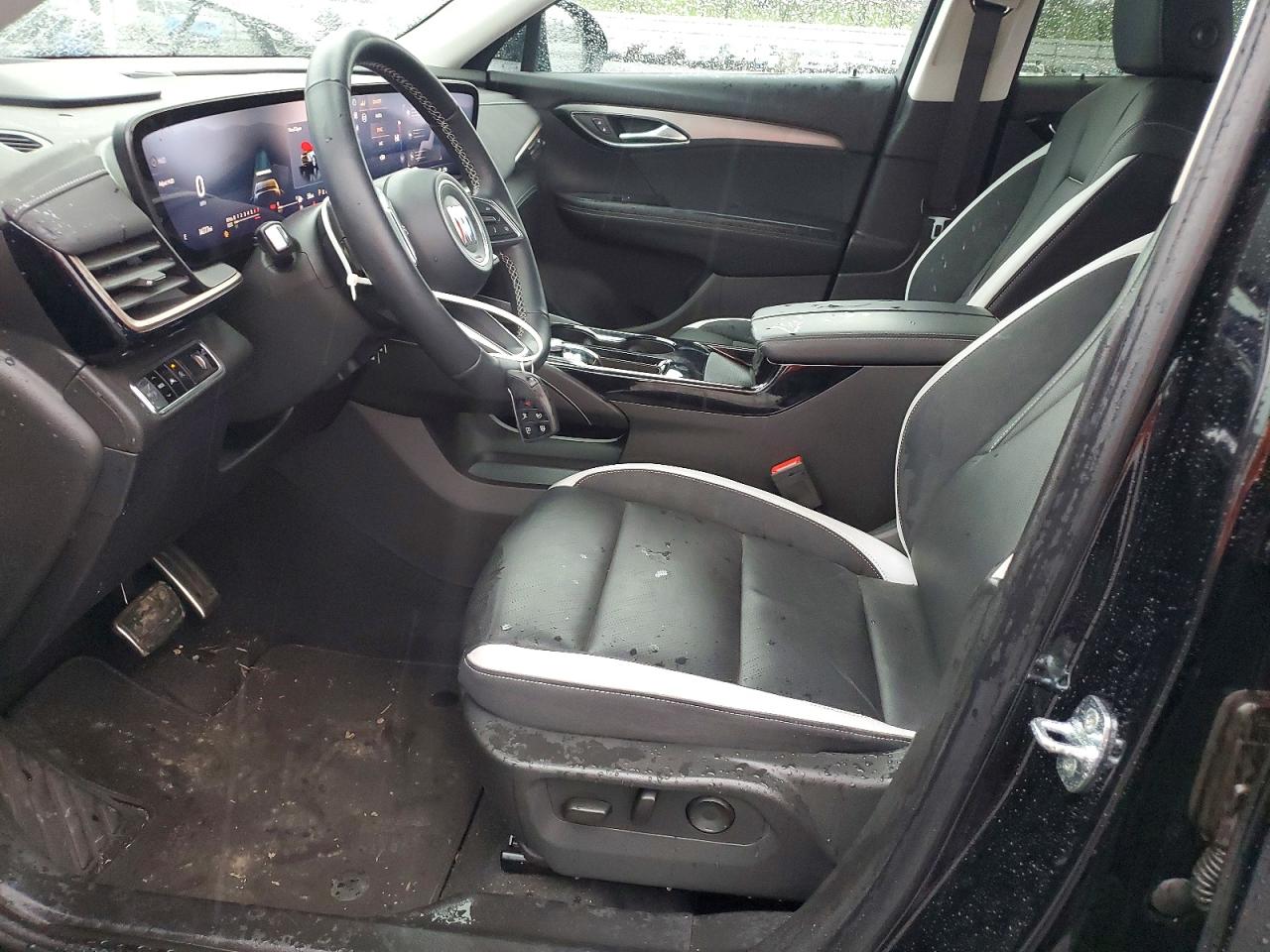2024 BUICK ENVISION ESSENCE photo 13