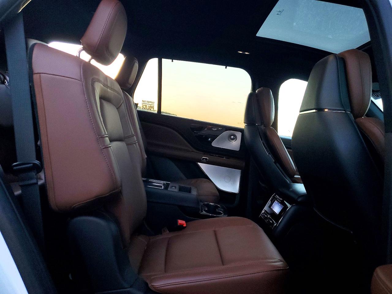 2023 LINCOLN AVIATOR RESERVE photo 31