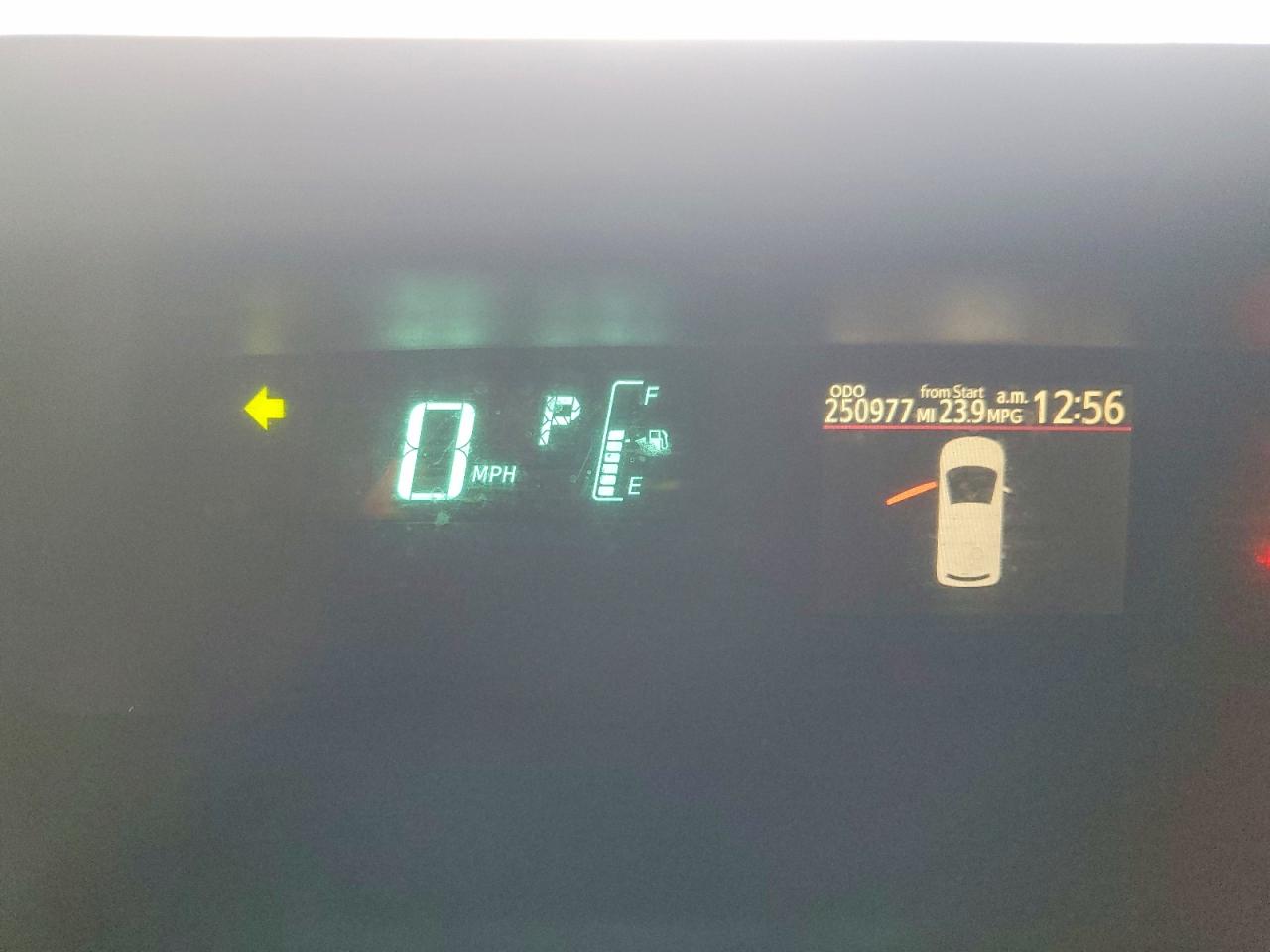 2013 TOYOTA PRIUS C TWO photo 9