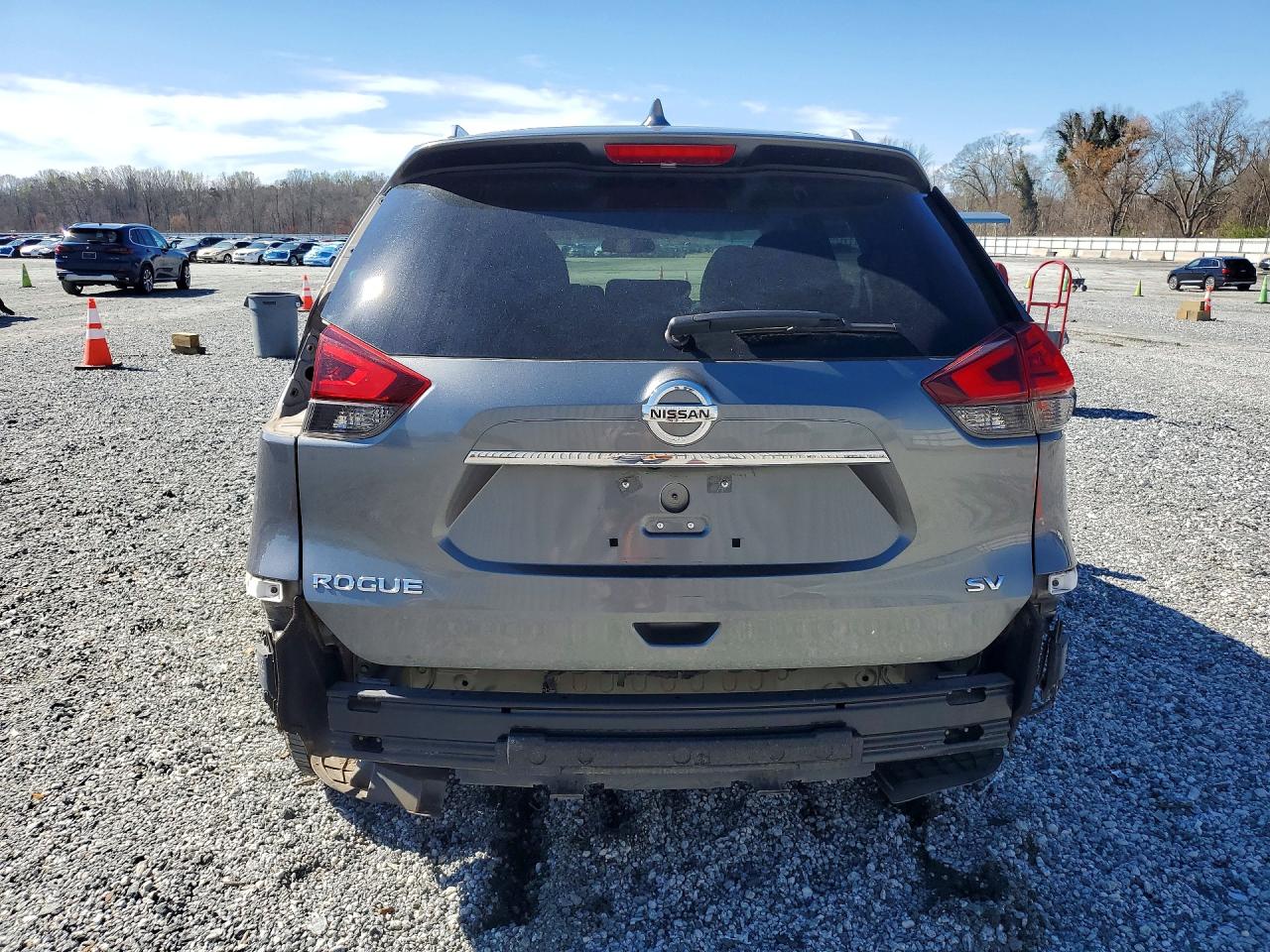 2017 NISSAN ROGUE SV photo 6