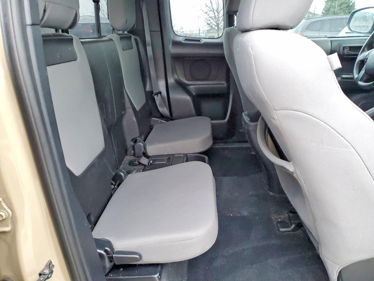 2019 TOYOTA TACOMA SR V6 photo 10