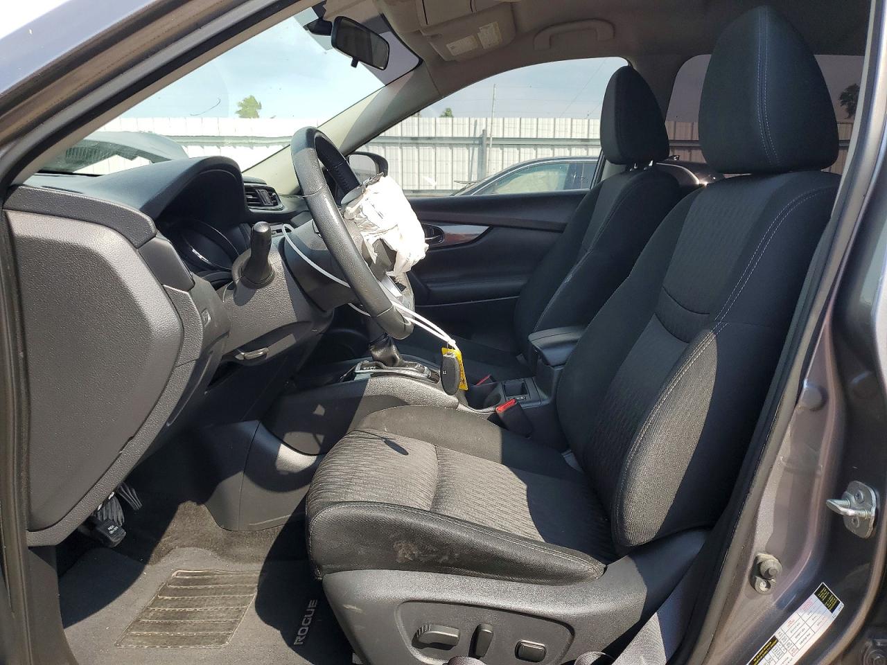 2017 NISSAN ROGUE SV photo 13
