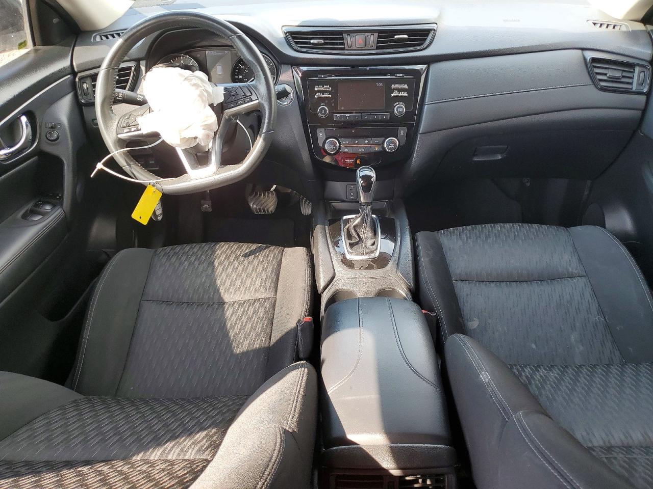 2017 NISSAN ROGUE SV photo 15