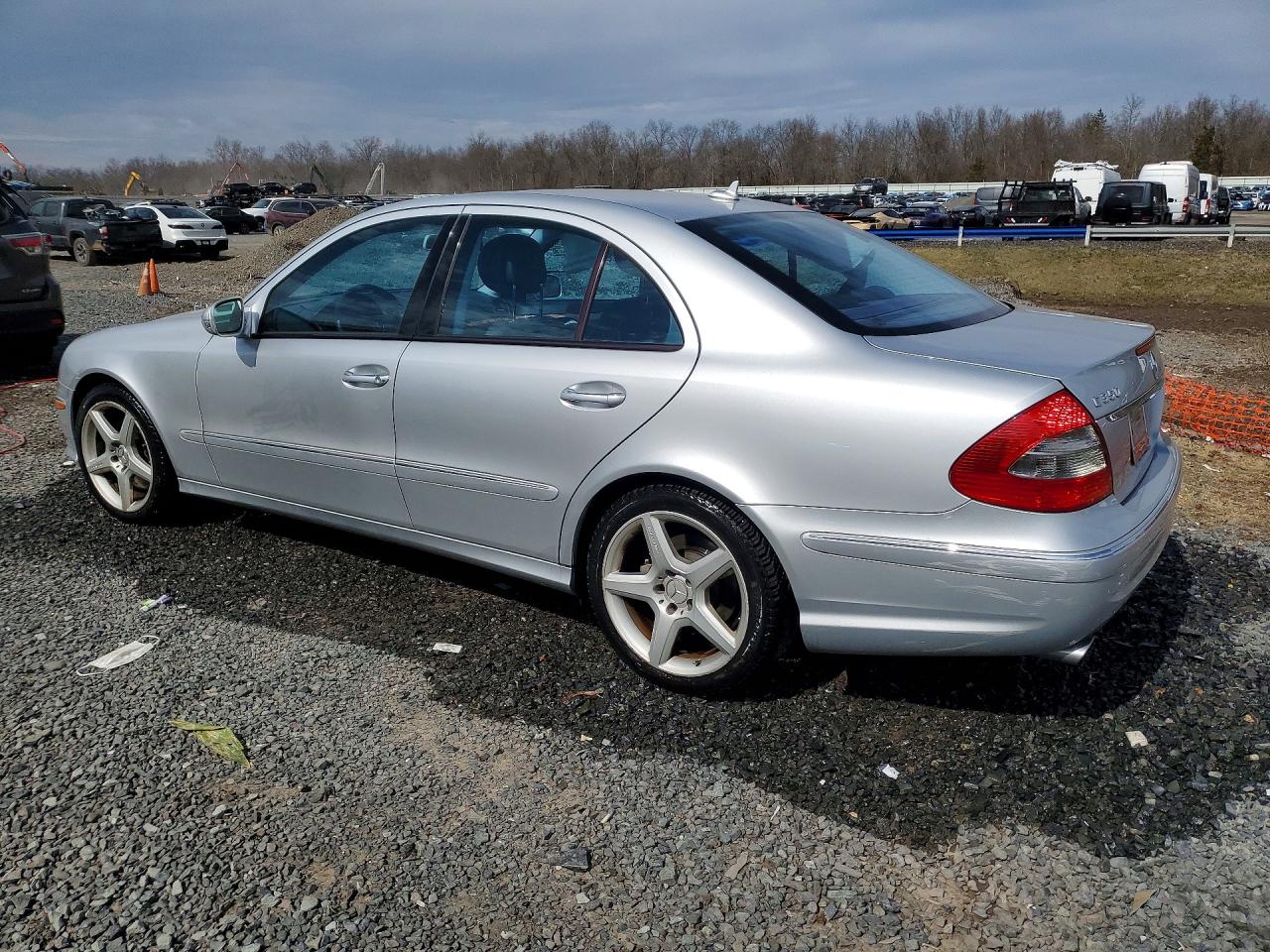 2009 MERCEDES-BENZ E 350 4MATIC photo 2
