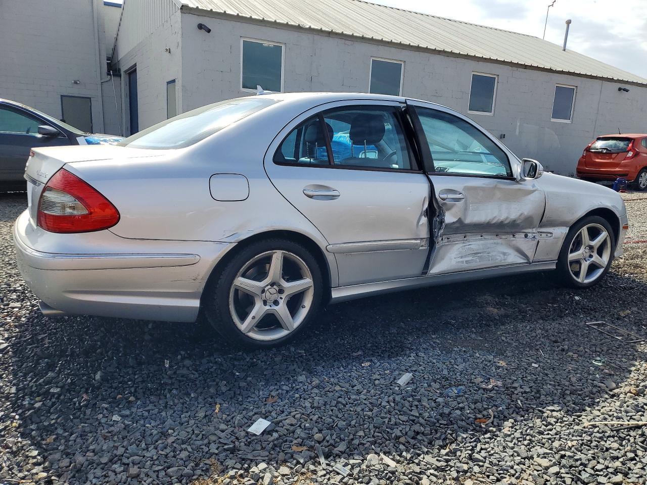 2009 MERCEDES-BENZ E 350 4MATIC photo 3