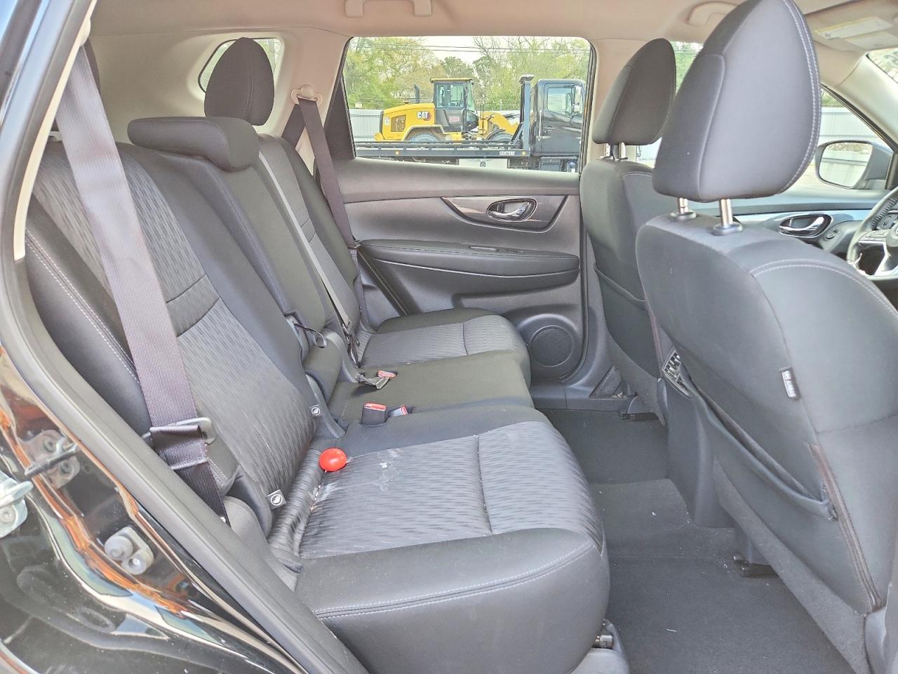 2018 NISSAN ROGUE SV photo 41