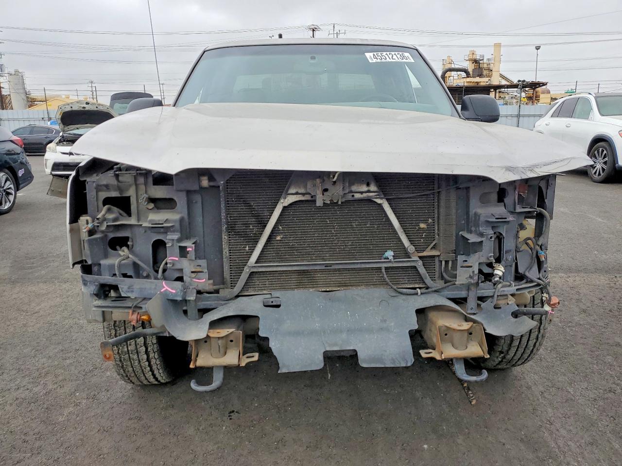 2004 CHEVROLET SILVERADO C1500 photo 9