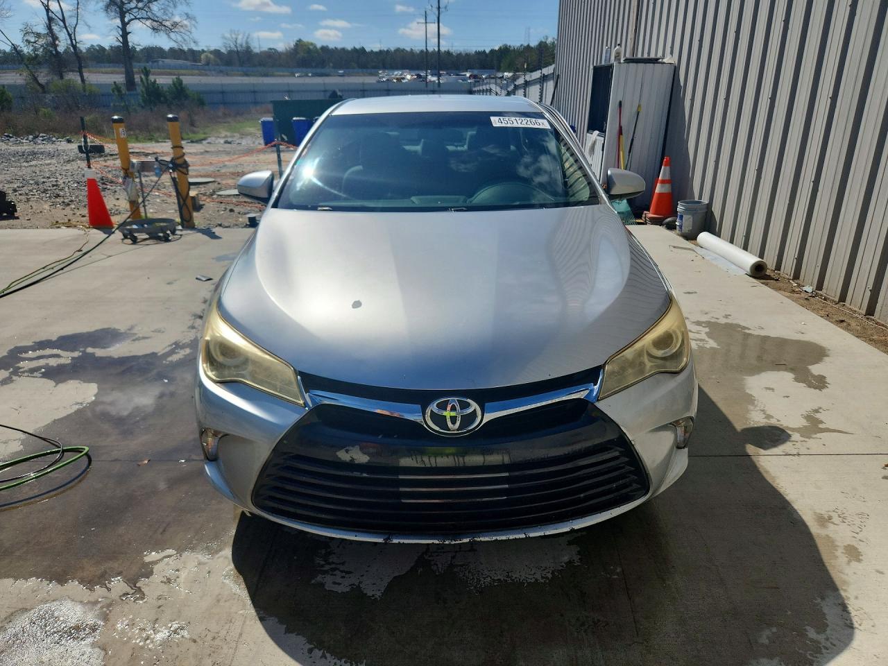 2015 TOYOTA CAMRY LE photo 5