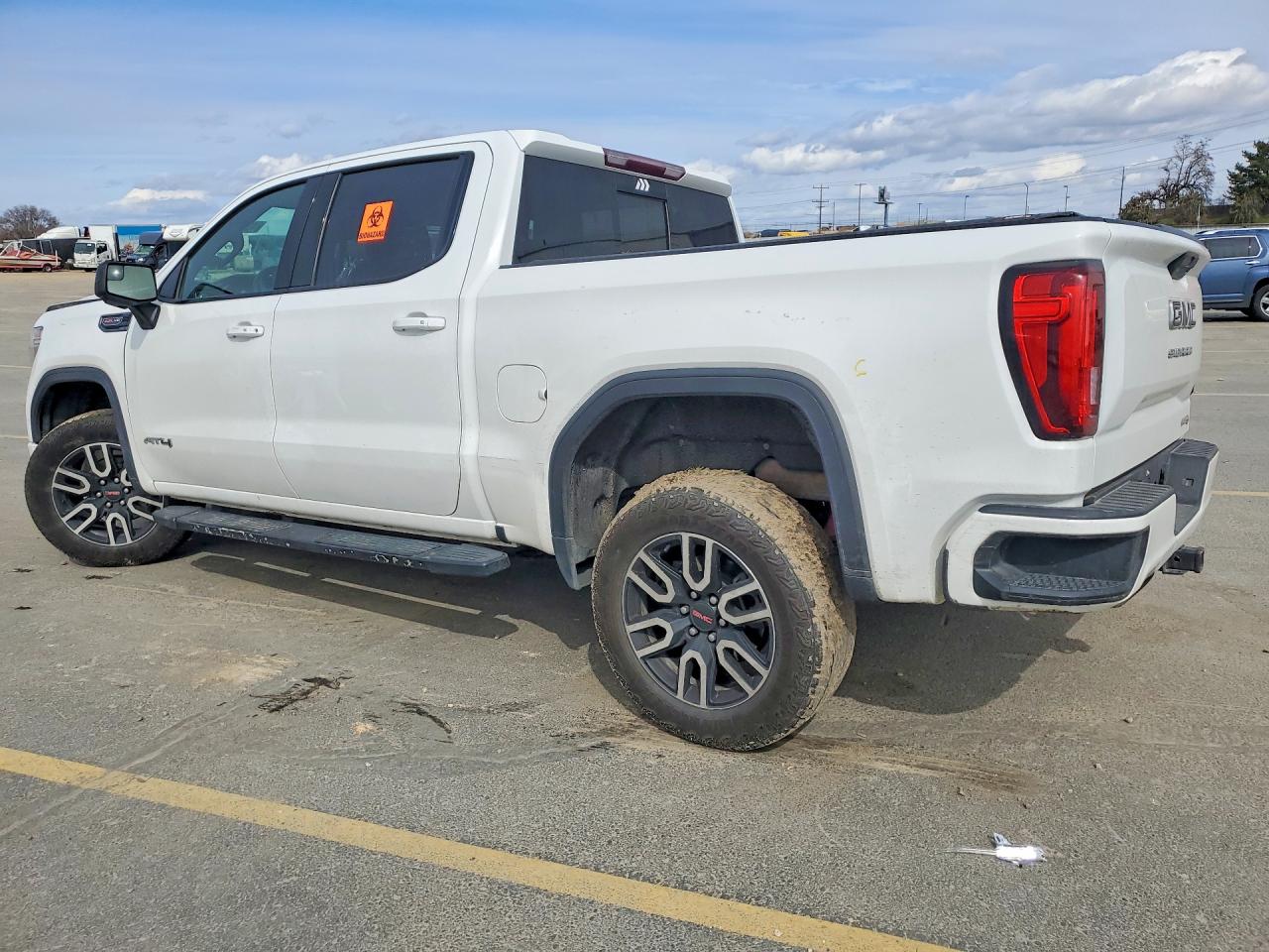 2019 GMC SIERRA photo 2