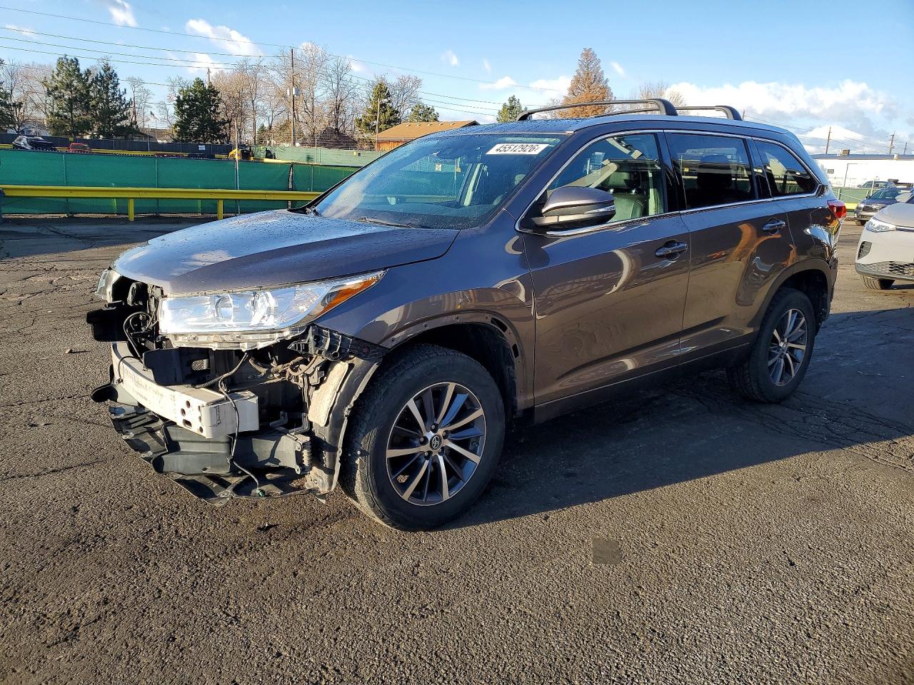 2017 TOYOTA HIGHLANDER
