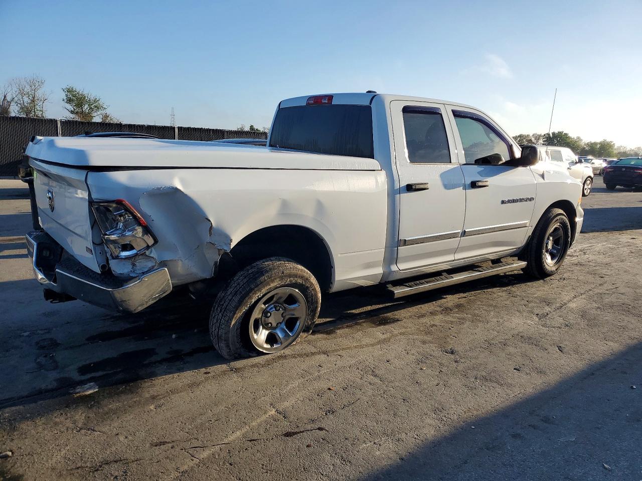 2011 DODGE RAM 1500 photo 3