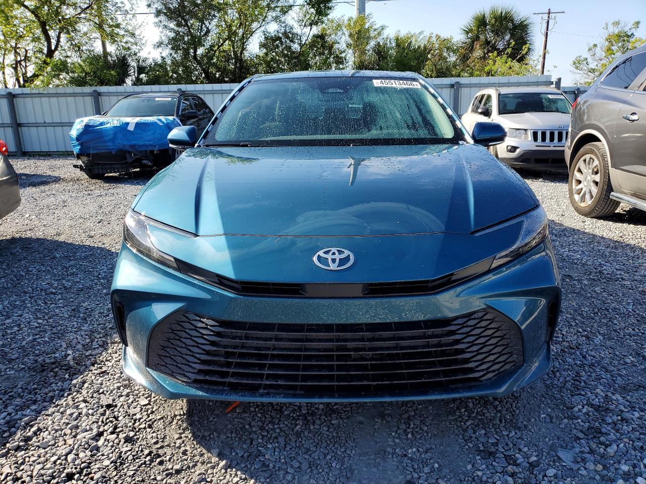 2025 TOYOTA CAMRY LE photo 9