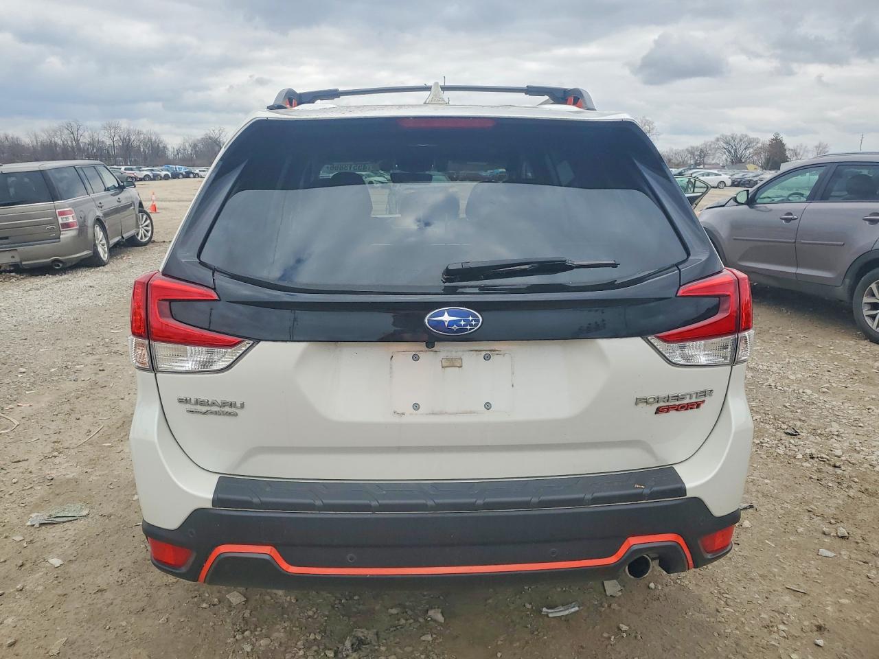 2019 SUBARU FORESTER photo 6