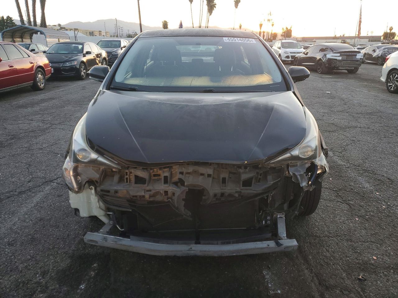 2016 TOYOTA PRIUS TWO photo 5