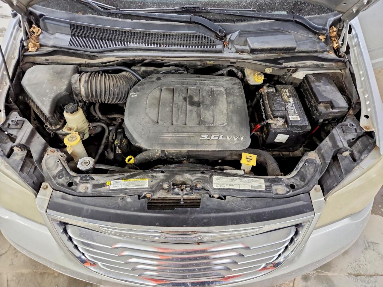 2012 CHRYSLER TOWN & COUNTRY TOURING photo 31