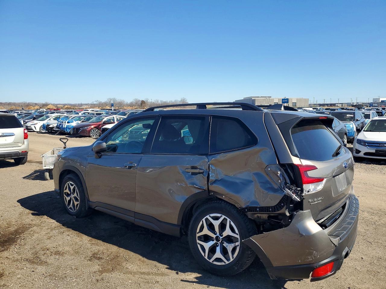 2021 SUBARU FORESTER PREMIUM photo 3