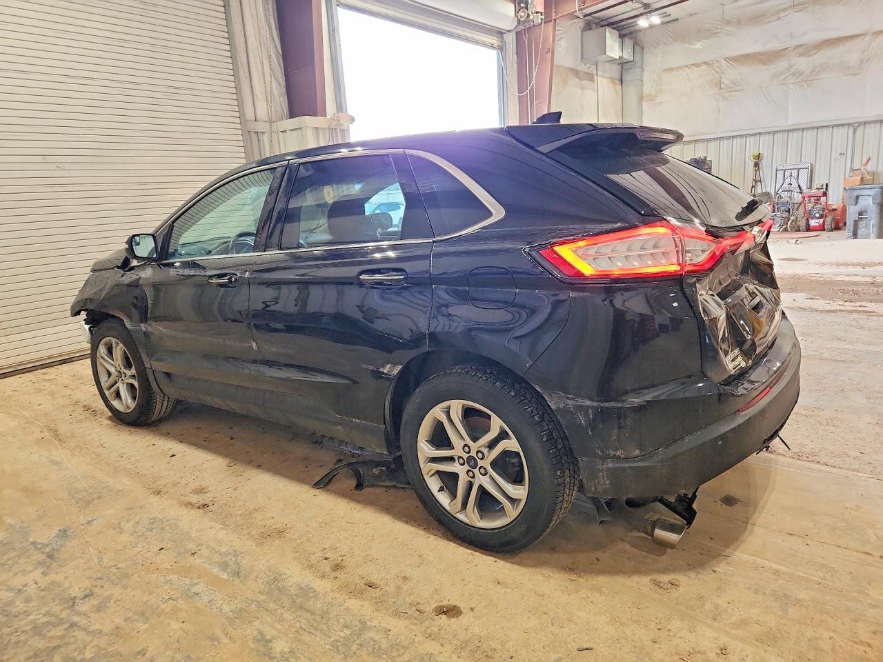 2018 FORD EDGE TITANIUM photo 3