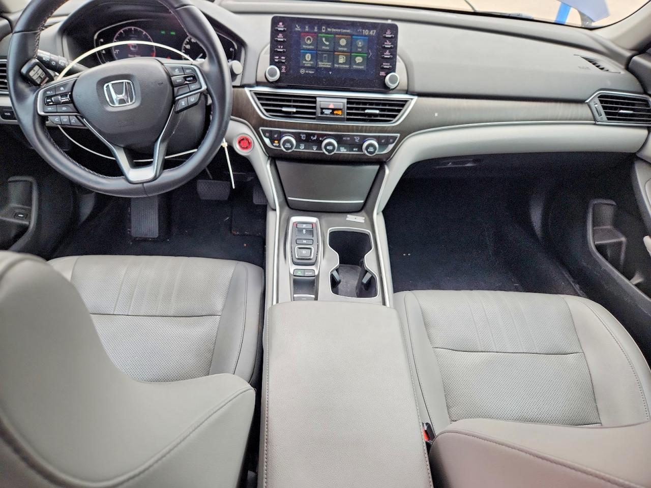 2018 HONDA ACCORD TOURING photo 8
